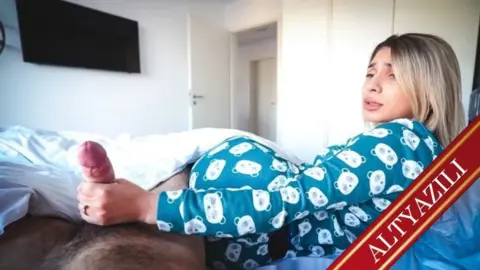 Otel Odasında Azgınlık Krizi Geçiren Sapık Çıtır Zevkten Bayılıyor